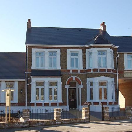 Devonshire Hotel Hornchurch Eksteriør bilde