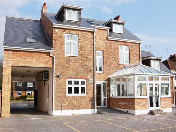 Devonshire Hotel Hornchurch Eksteriør bilde